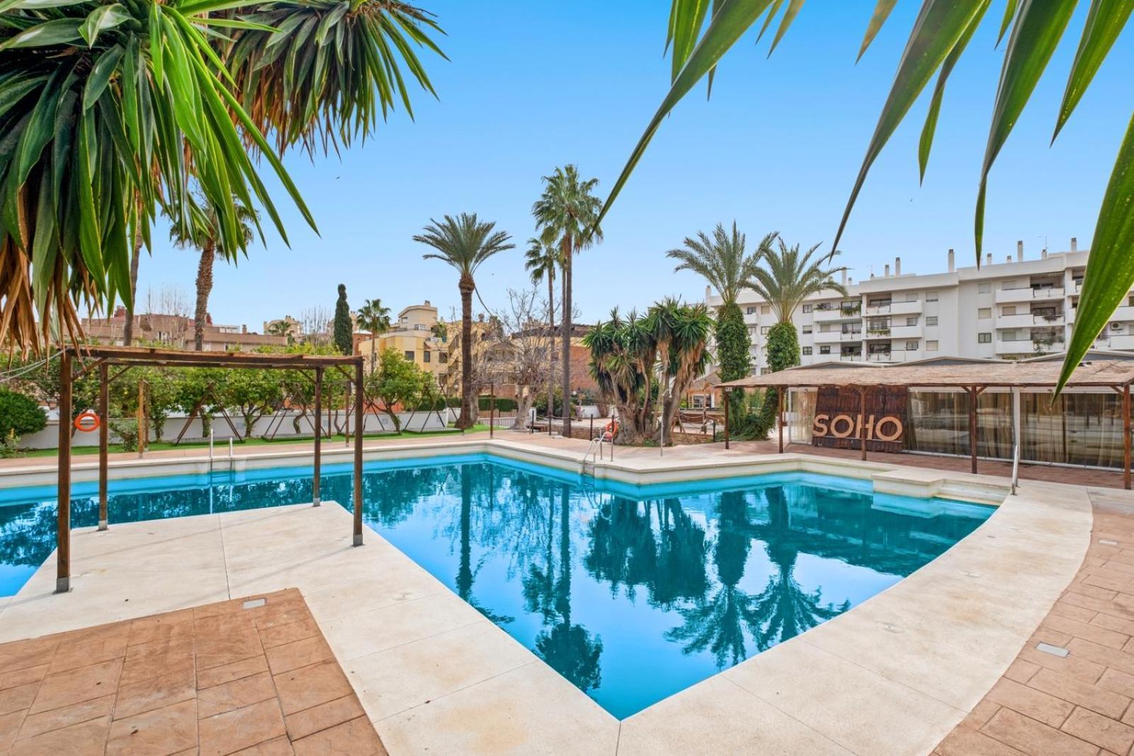 Piso Con 2 Habitaciones, 2 Terrazas Y Piscina Torremolinos Extérieur photo